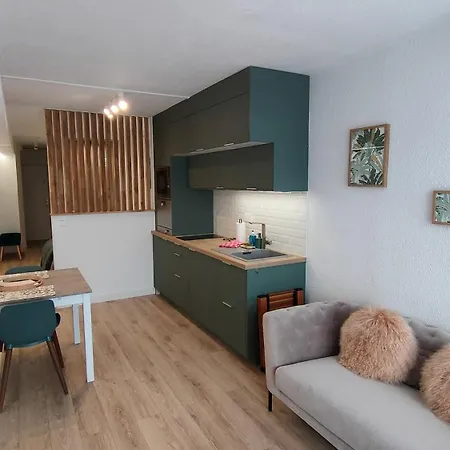 Cosy En Centre-ville De A 200m * Royan