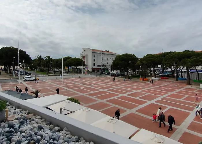 Cosy En Centre-ville De A 200m Lejlighed