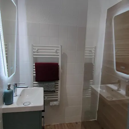 Cosy En Centre-ville De A 200m * Royan