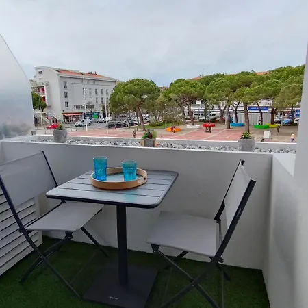 Cosy En Centre-ville De A 200m Apartment Royan